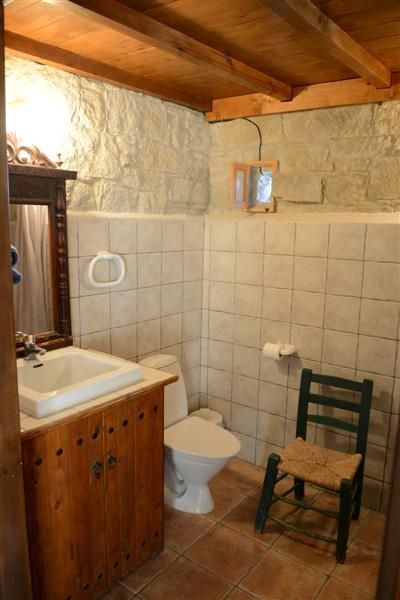 Photo of Bathroom in Tochni