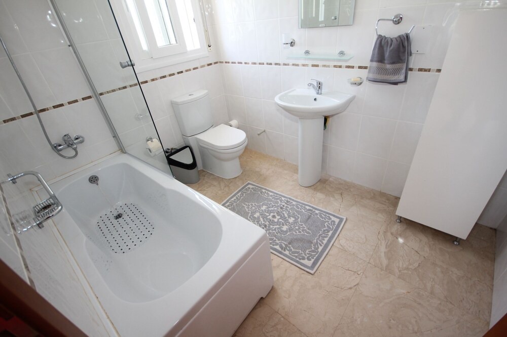 Photo of Bathroom in Kyrenia District