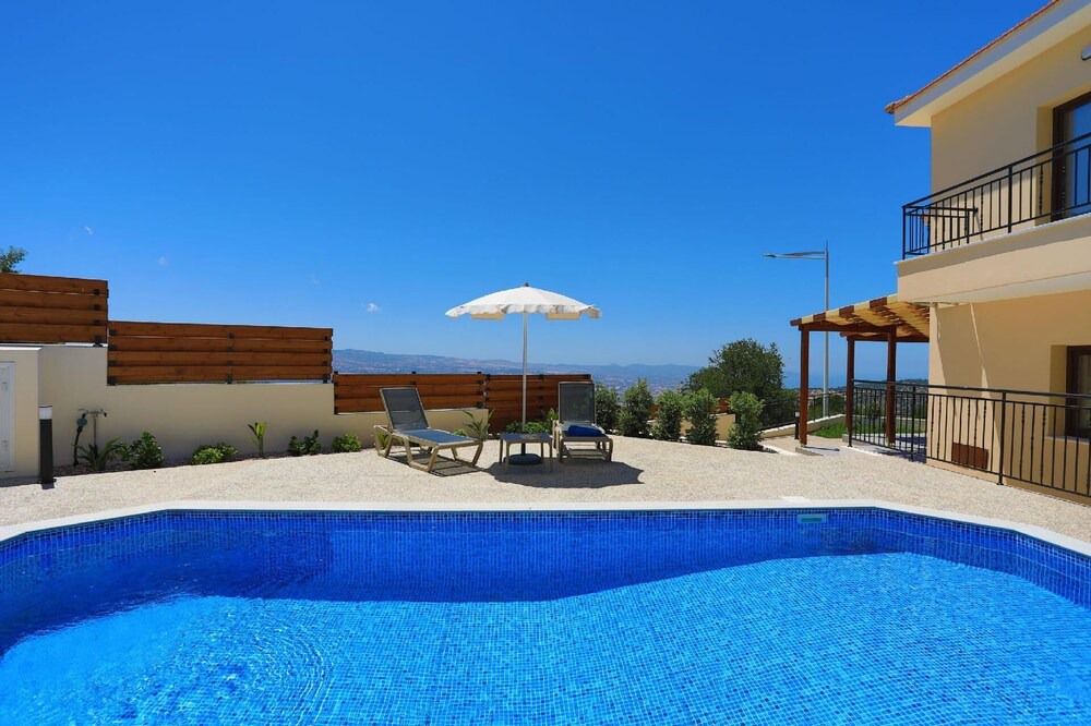 Photo of Outdoor in Meladeia
