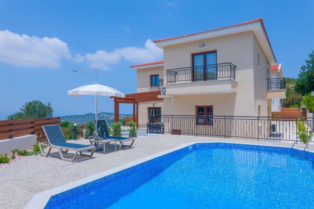 Photo of Outdoor in Meladeia