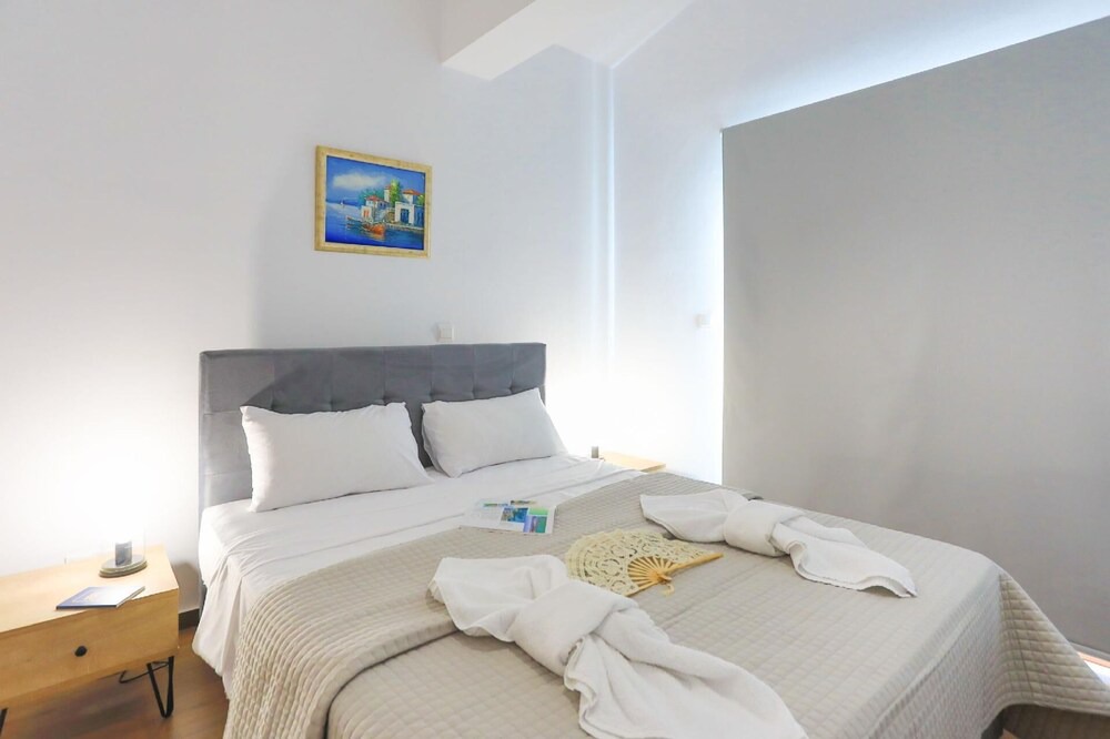 Photo of Bedroom in Meladeia