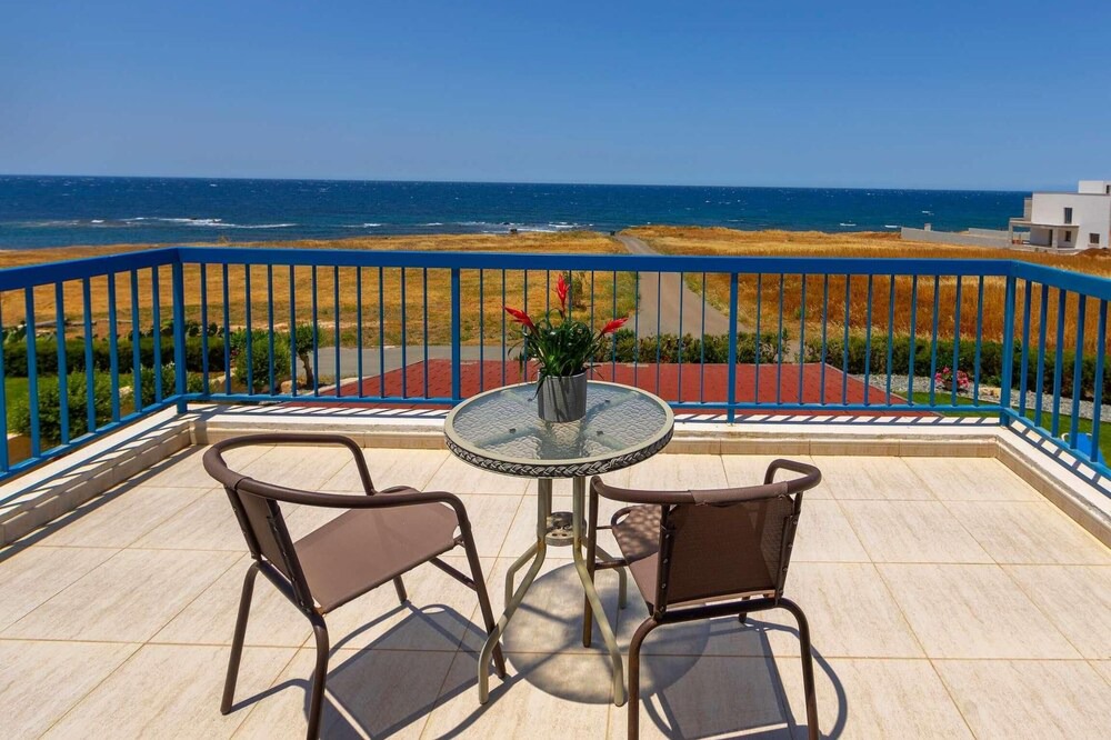 Photo of Patio Balcony in Pomos