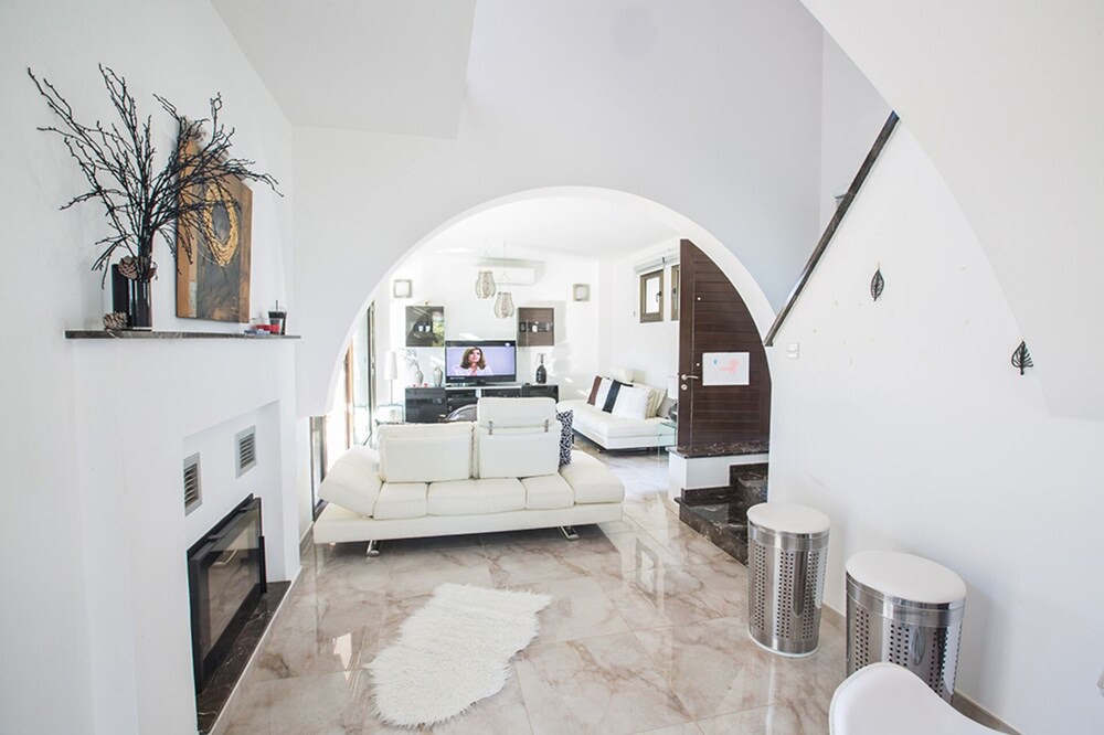 Photo of Livingroom in Ayia Thekla