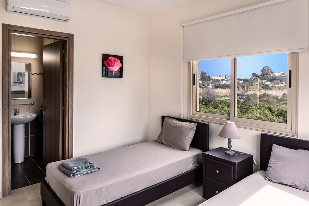 Photo of Bedroom in Polis