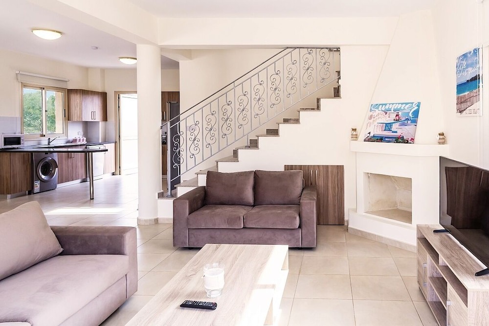 Photo of Livingroom in Polis