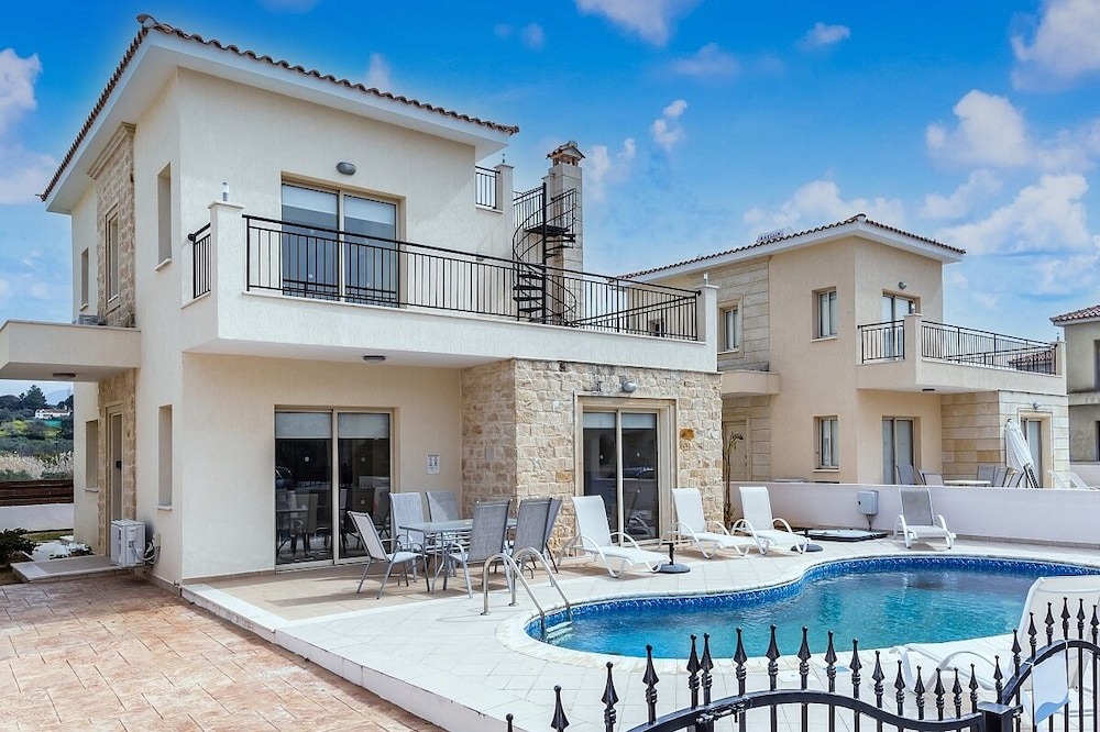 Photo of Outdoor in Polis