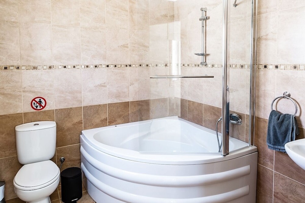 Photo of Bathroom in Polis