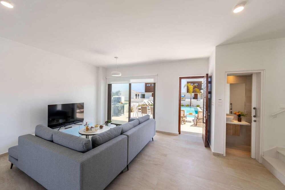 Photo of Livingroom in Softades
