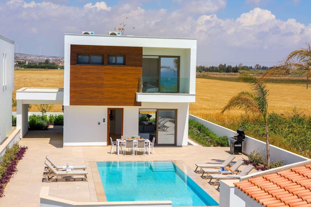 Photo of Outdoor in Softades