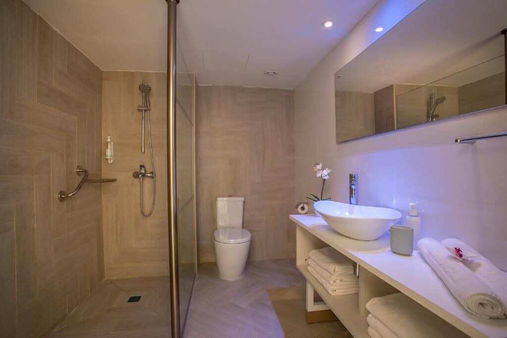 Photo of Bathroom in Pernera