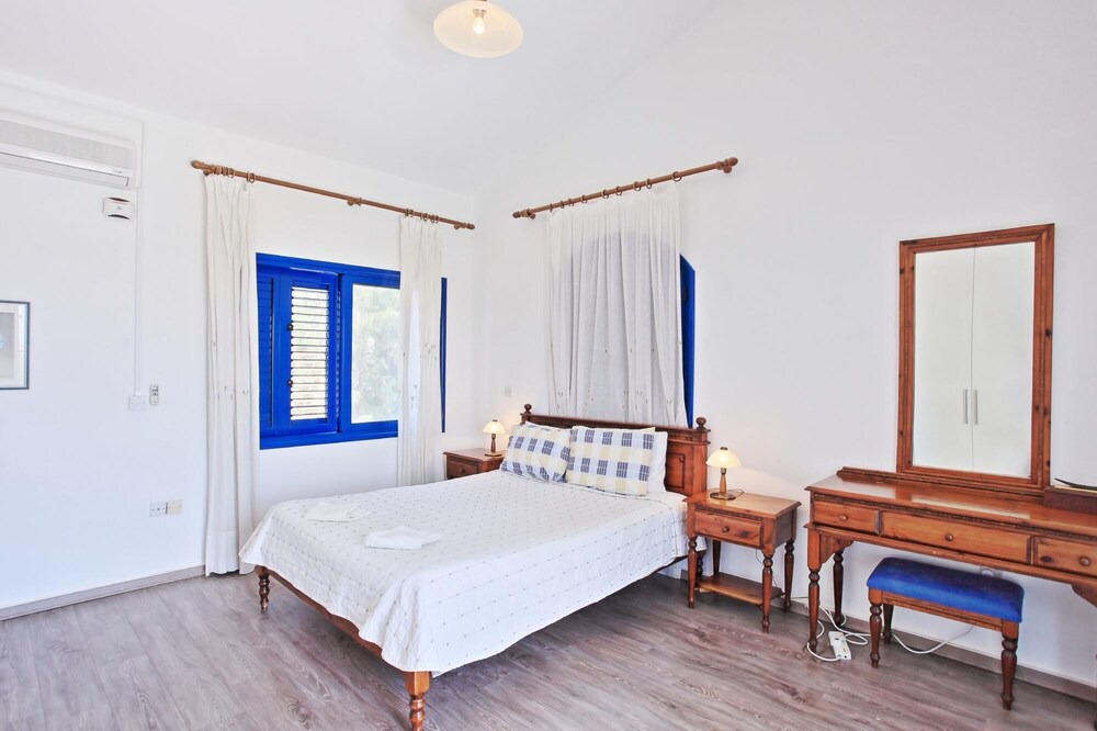 Photo of Bedroom in Prodromi