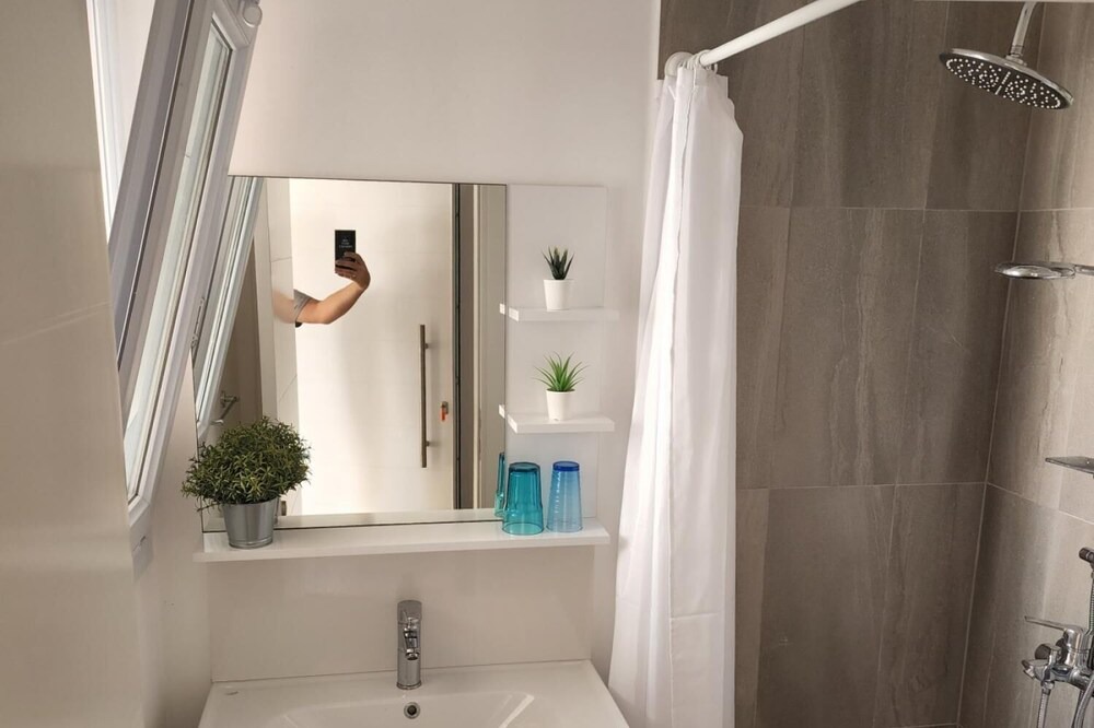Photo of Bathroom in Bafra