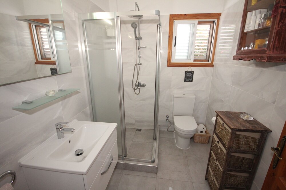 Photo of Bathroom in Karsiyaka