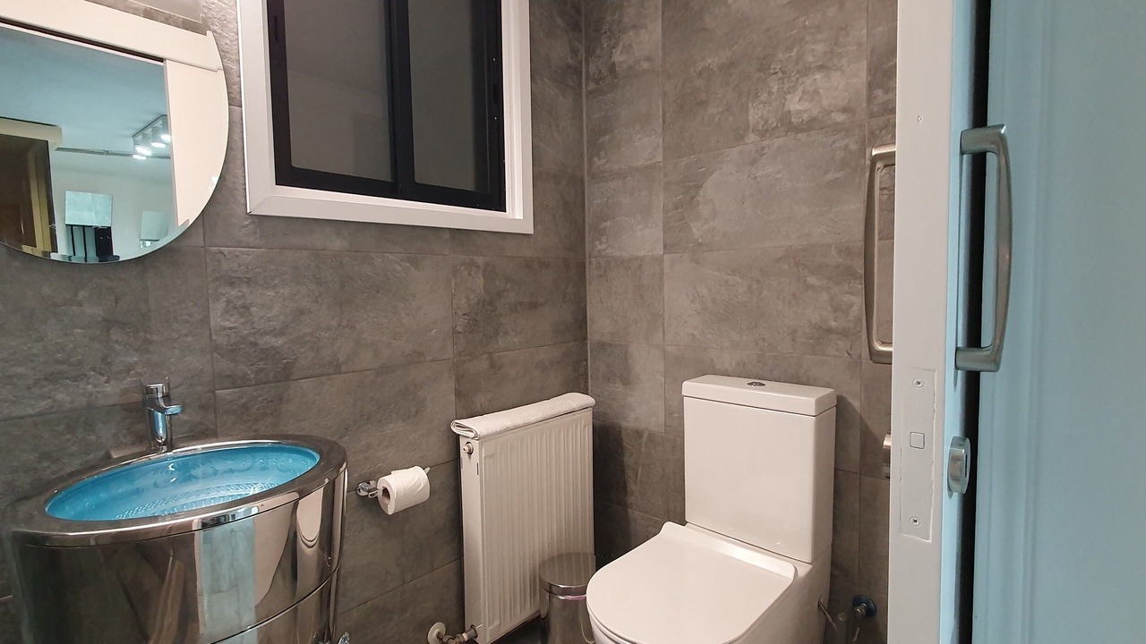 Photo of Bathroom in Platres