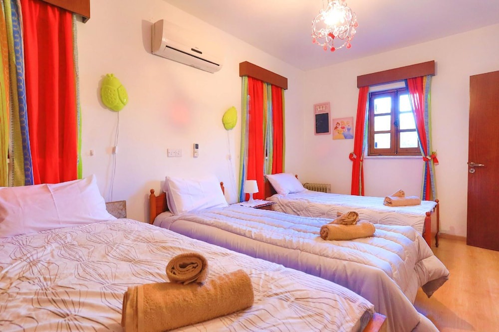 Photo of Bedroom in Droushia