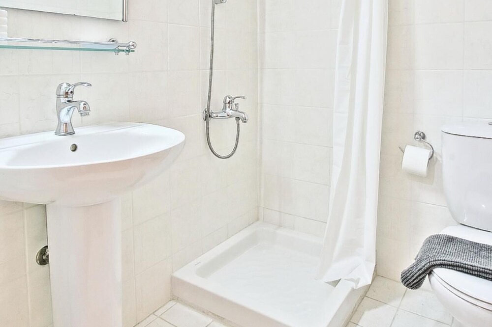 Photo of Bathroom in Droushia