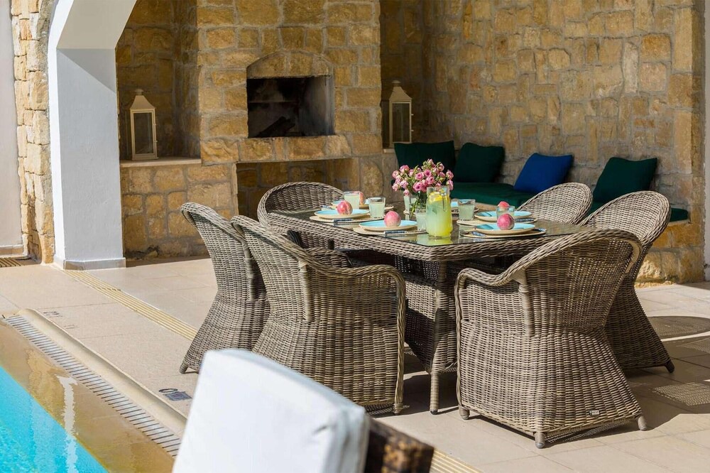 Photo of Outdoor in Giolou