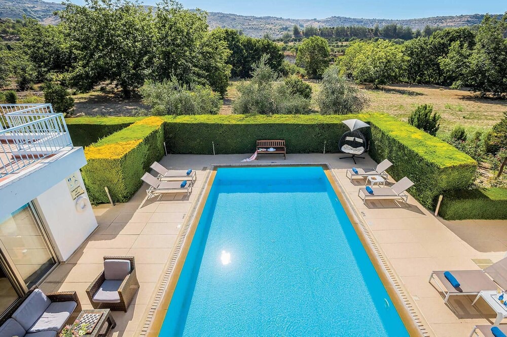 Photo of Outdoor in Giolou