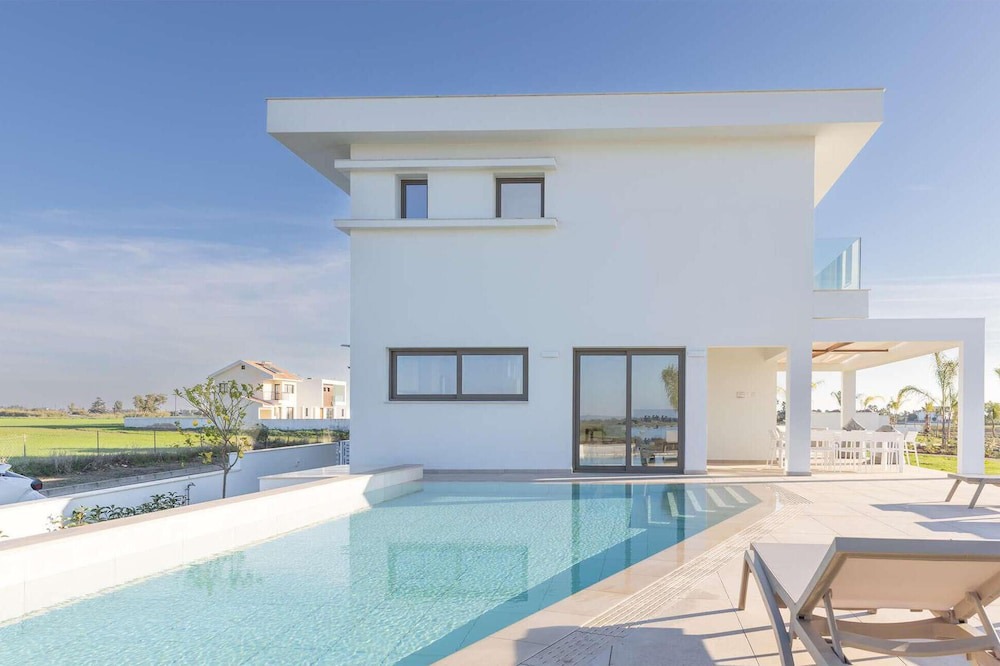 Photo of Outdoor in Softades