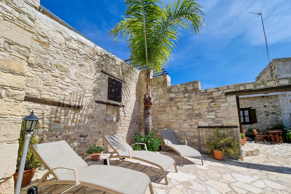 Photo of Patio Balcony in Skarinou