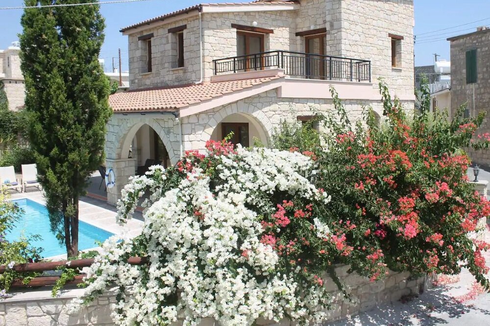 Photo of Outdoor in Simou