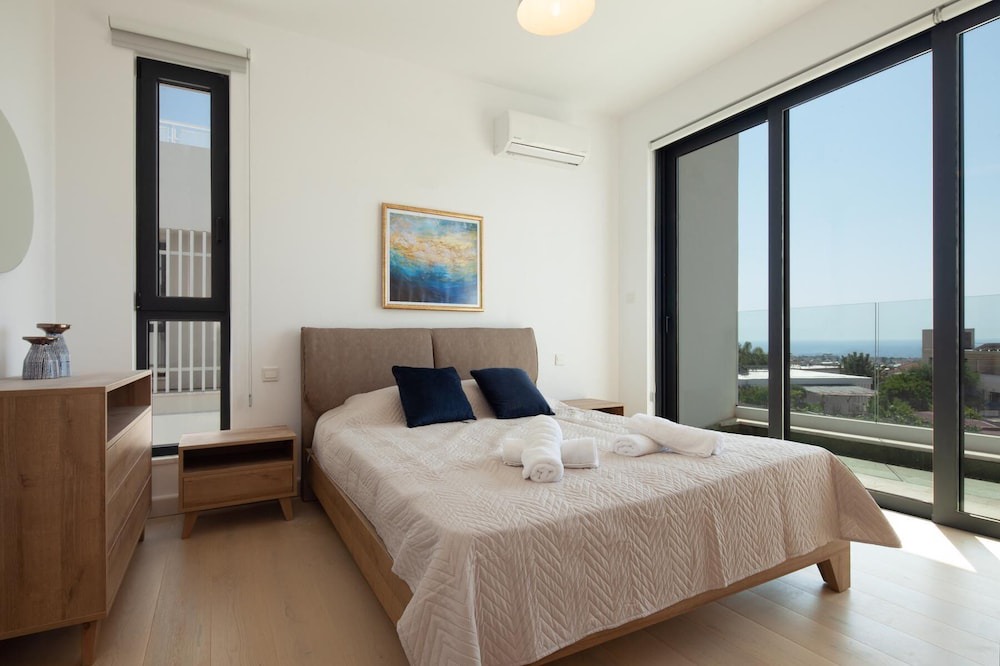 Photo of Bedroom in Emba