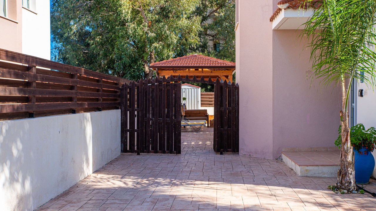 Photo of Outdoor in Pernera