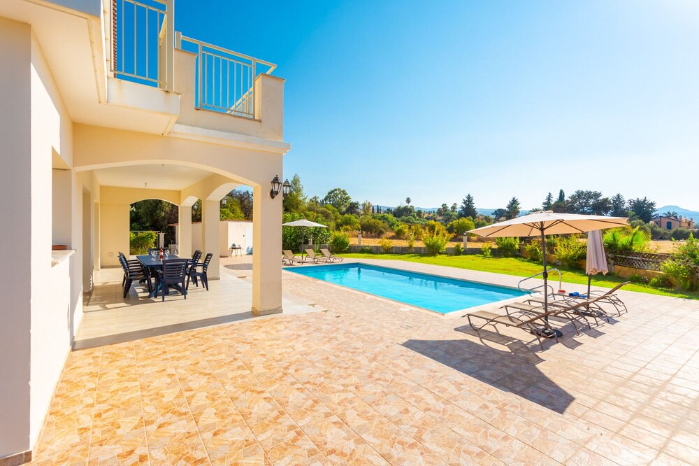 Photo of Outdoor in Polis