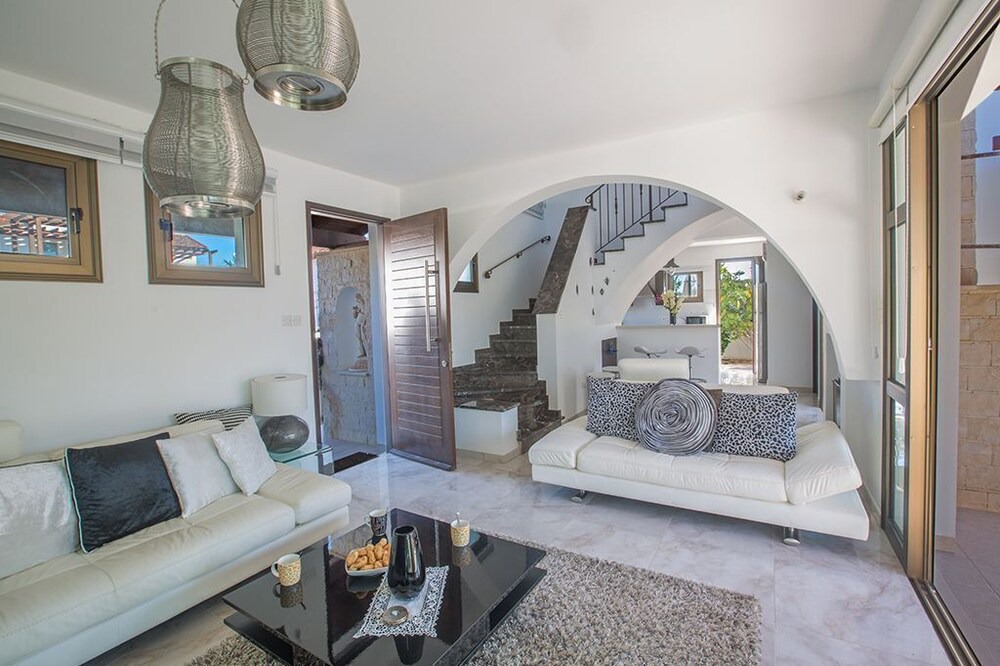 Photo of Livingroom in Ayia Thekla