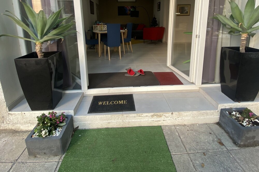 Photo of Outdoor in Neapolis