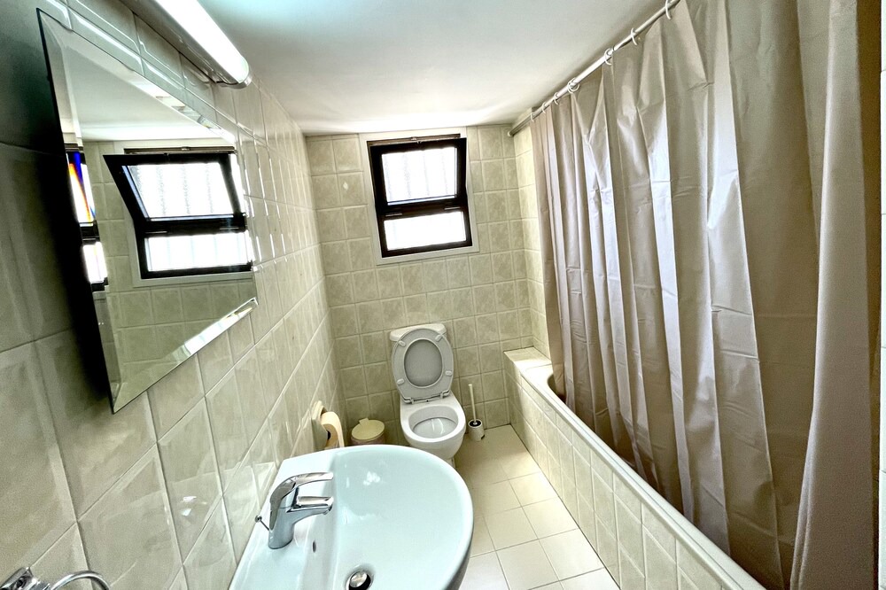 Photo of Bathroom in Acropolis
