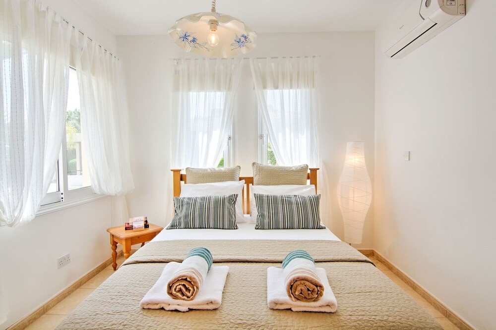Photo of Bedroom in Polis