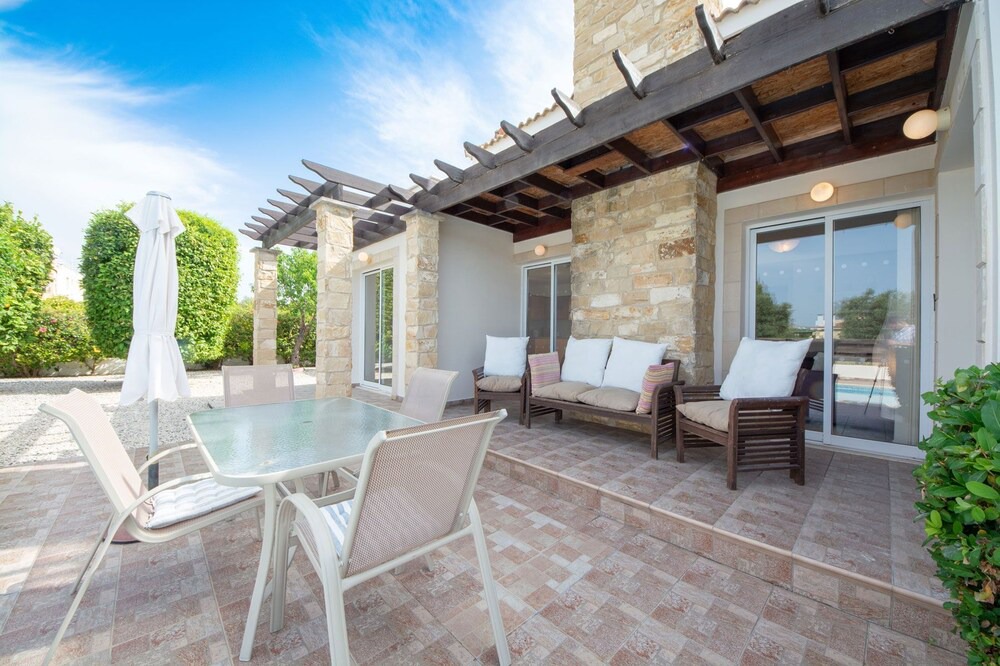 Photo of Patio Balcony in Polis