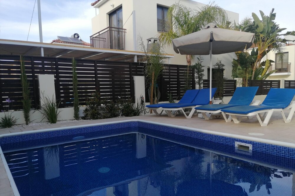 Photo of Outdoor in Kapparis