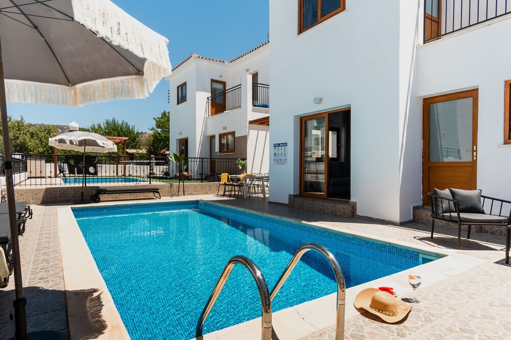 Photo of Outdoor in Tremithousa