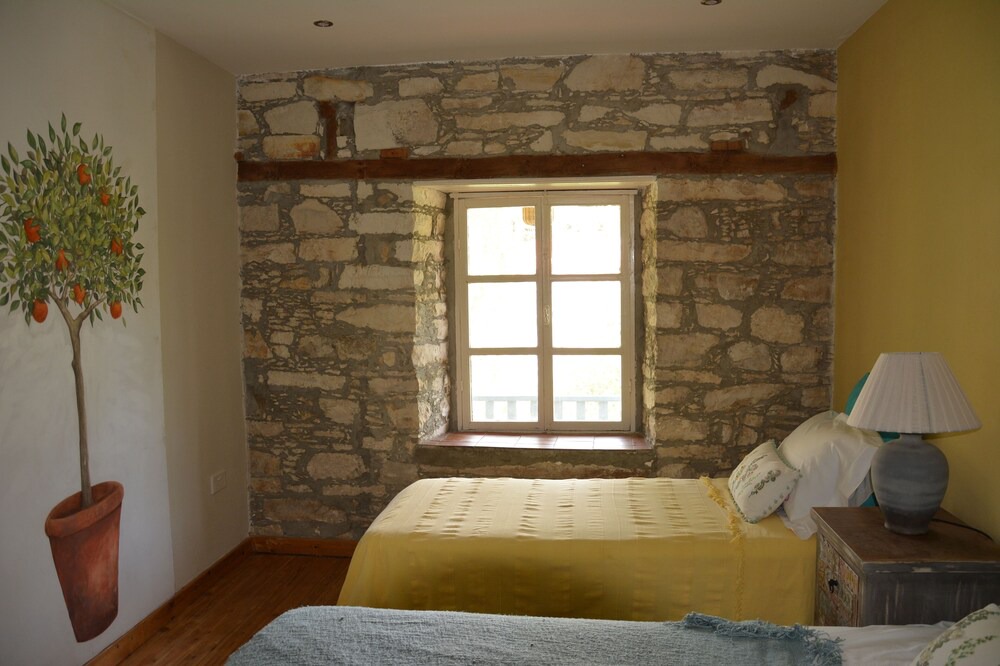 Photo of Bedroom in Vasa Koilaniou
