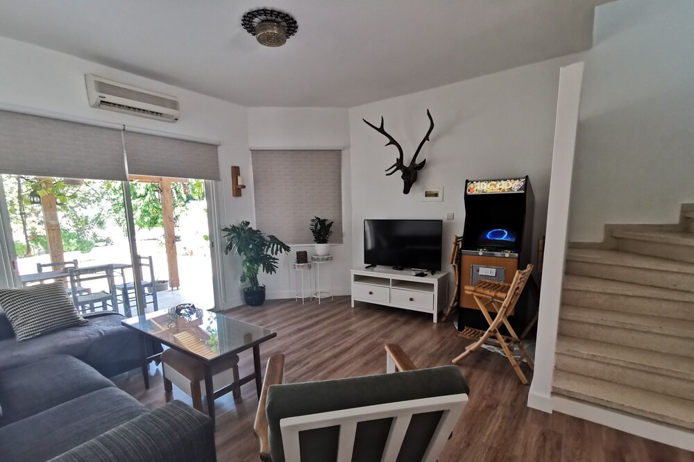 Photo of Livingroom in Pervolia