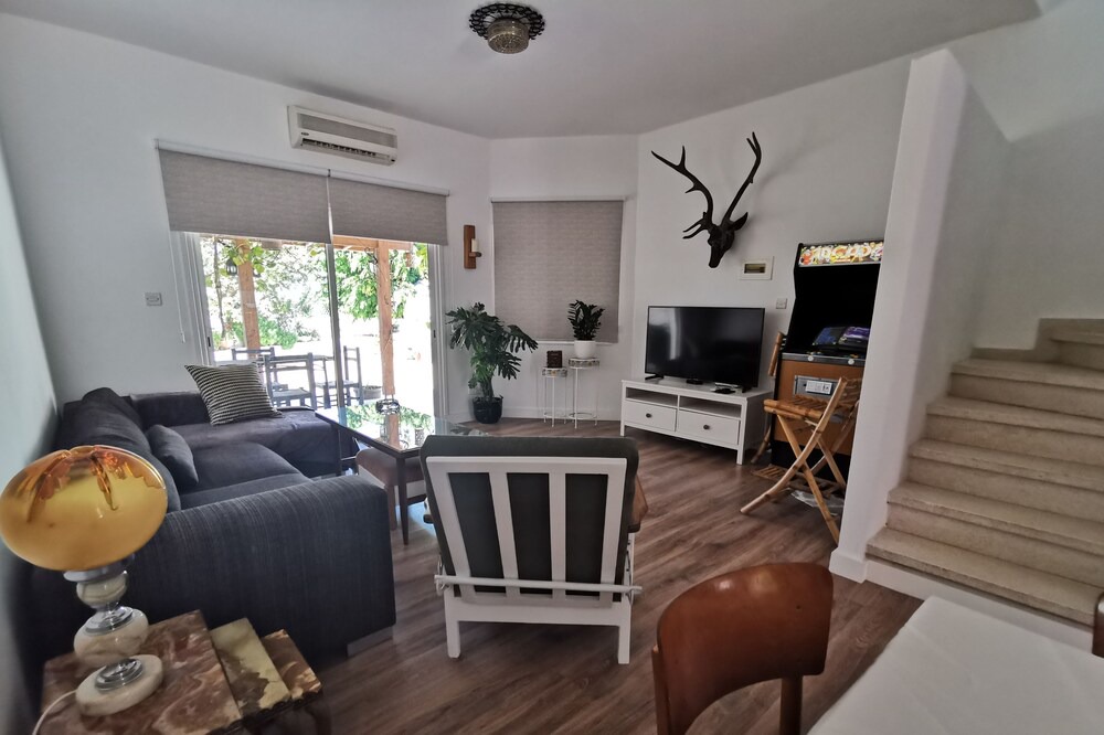 Photo of Livingroom in Pervolia