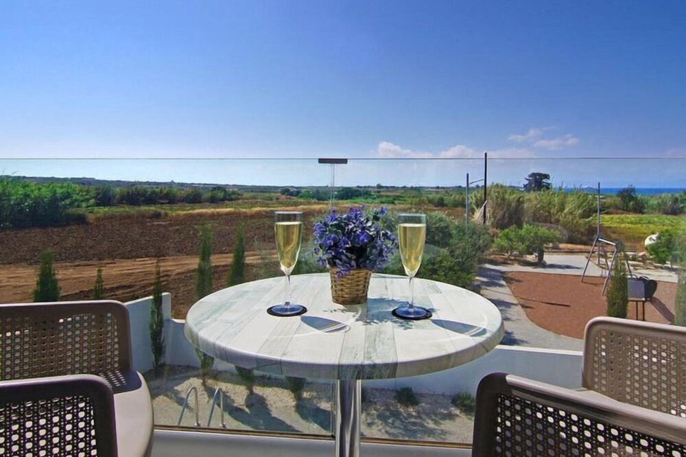 Photo of Outdoor in Kapparis