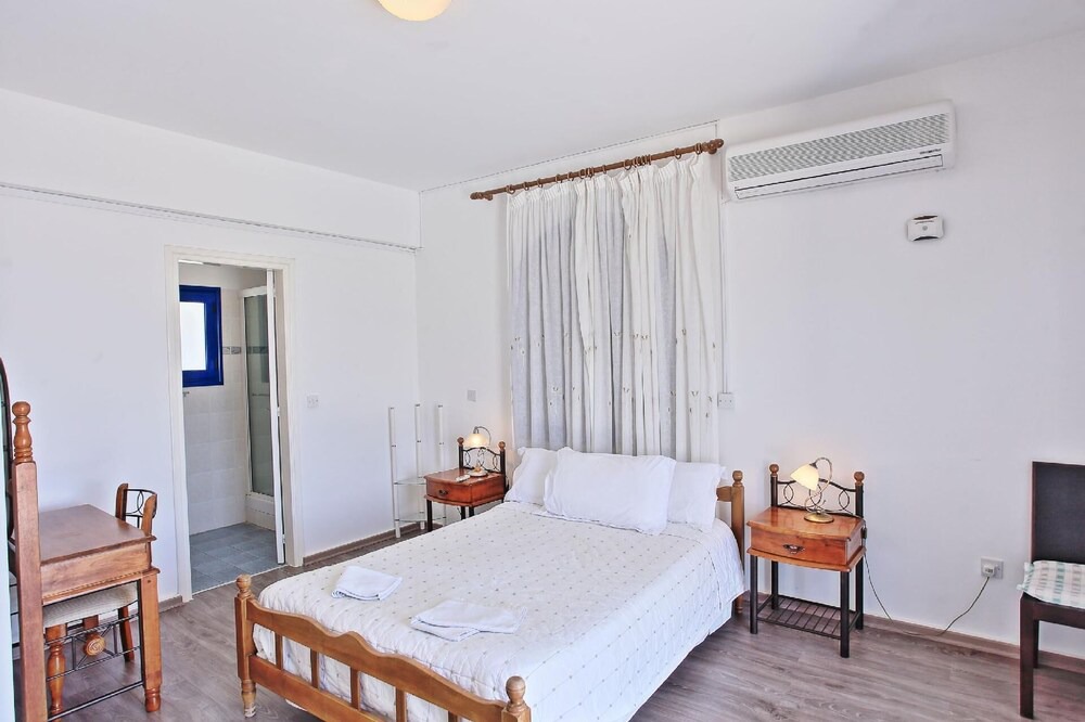 Photo of Bedroom in Prodromi