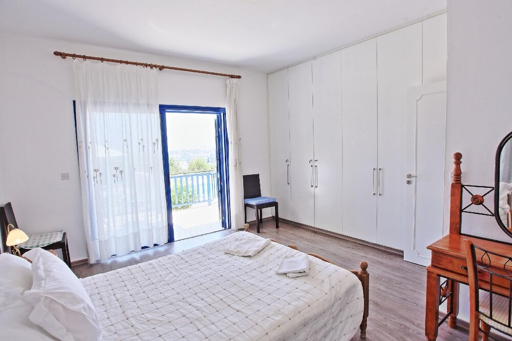 Photo of Bedroom in Prodromi