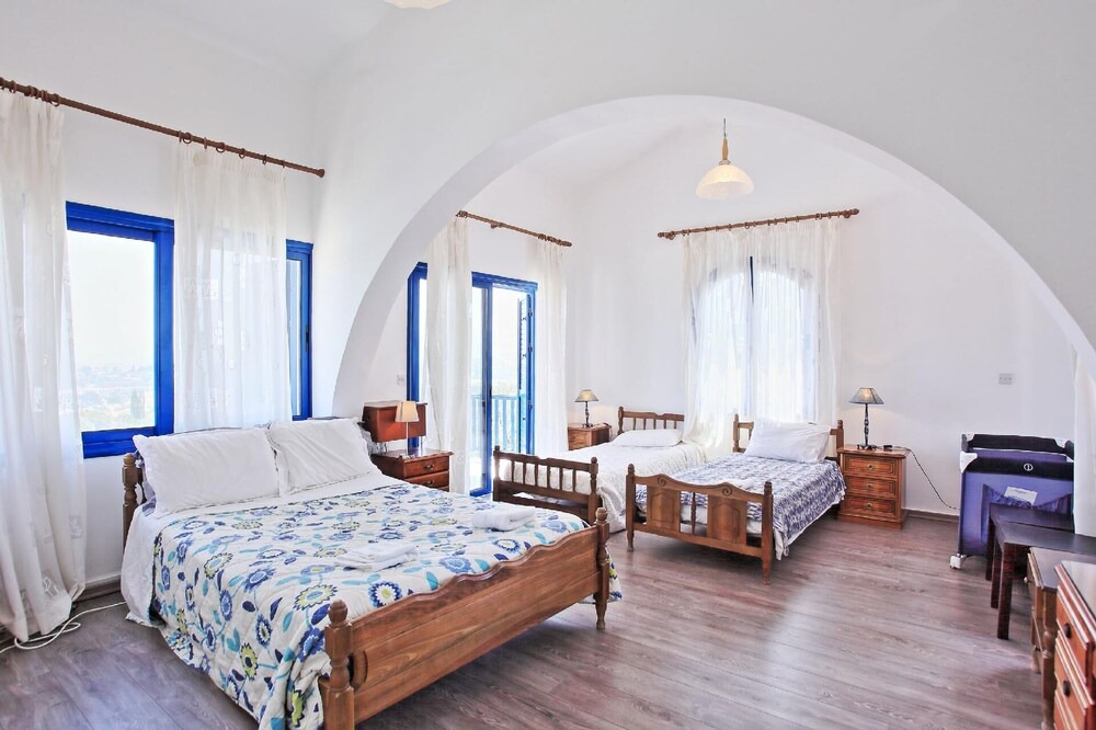 Photo of Bedroom in Prodromi