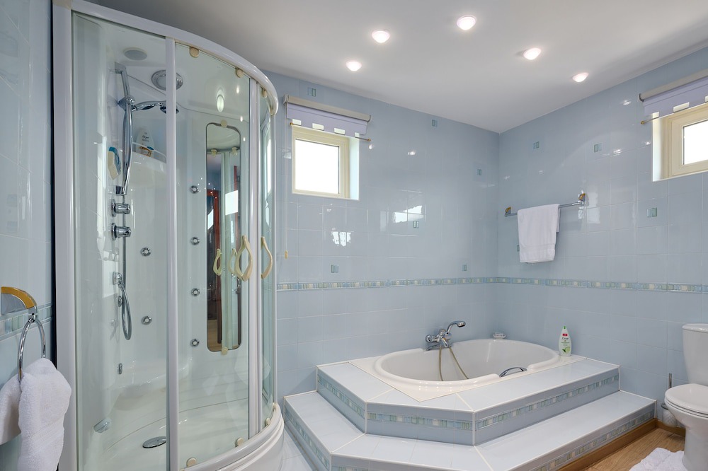 Photo of Bathroom in Tala