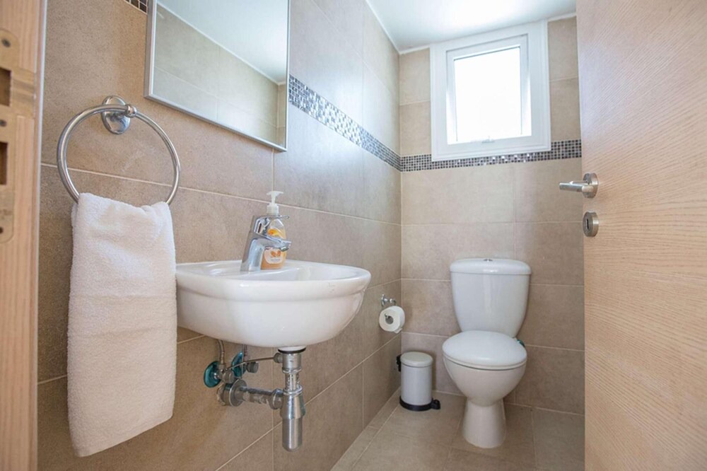 Photo of Bathroom in Pernera