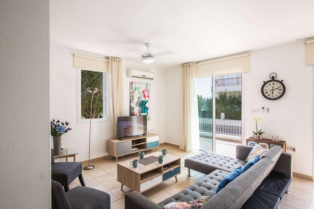 Photo of Livingroom in Pernera