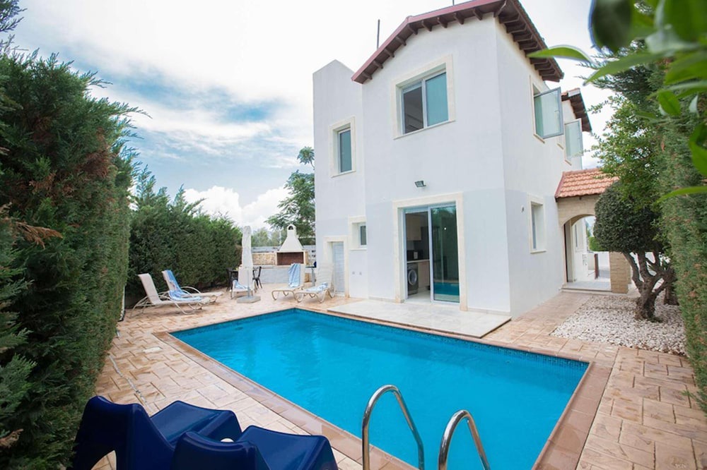 Photo of Outdoor in Pernera