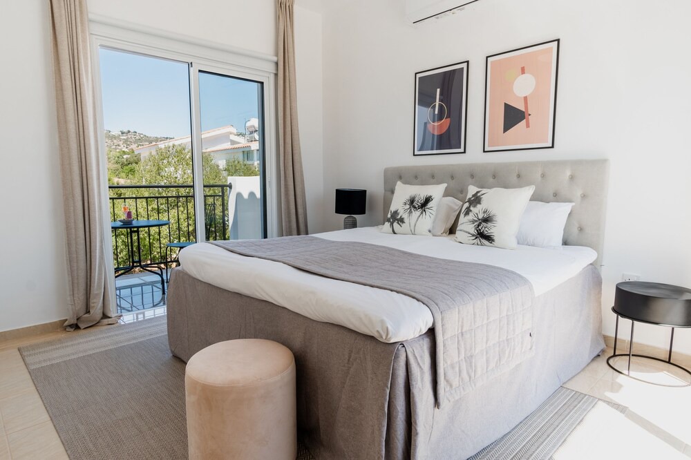 Photo of Bedroom in Tremithousa