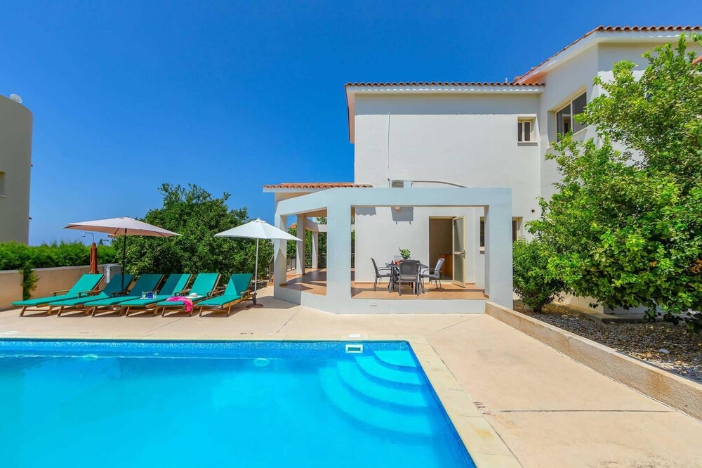 Photo of Outdoor in Pegeia