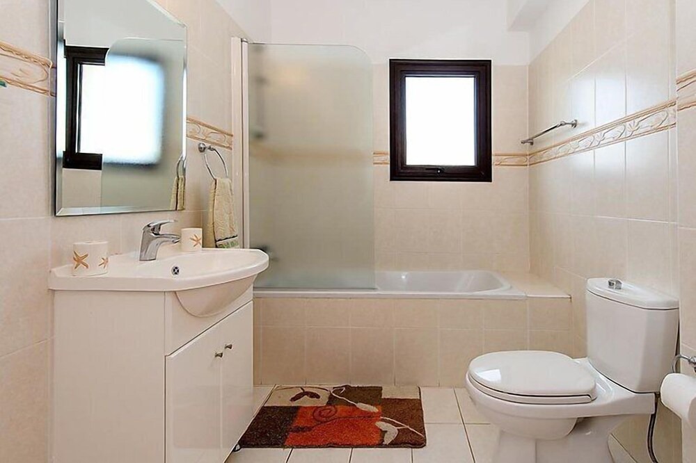 Photo of Bathroom in Kapparis