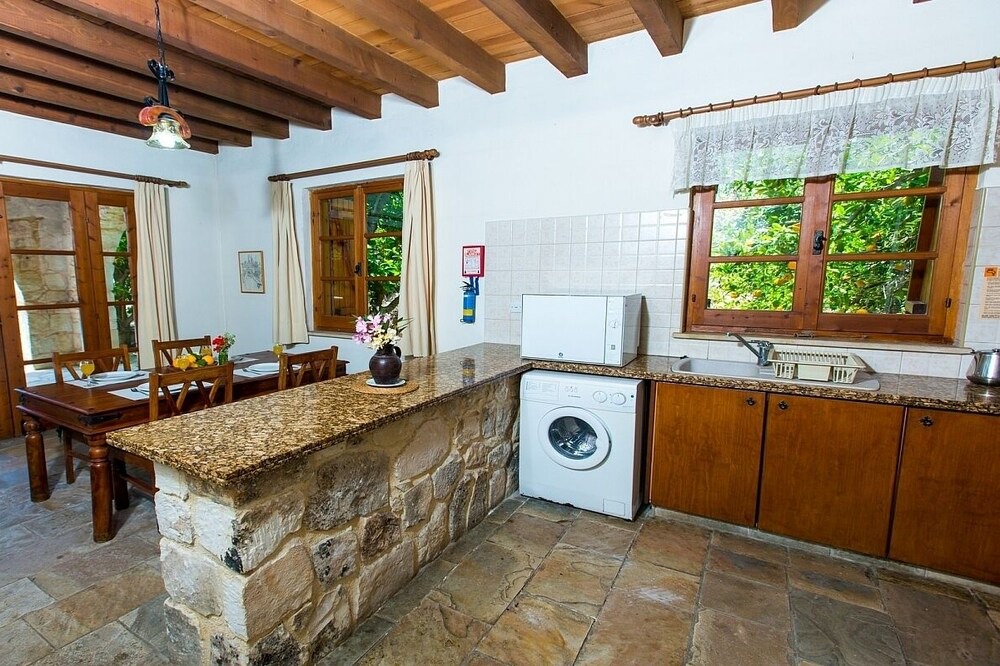 Photo of Kitchen in Miliou